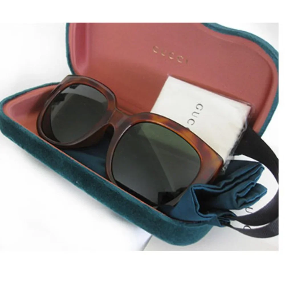 GUCCI Gold logo sunglasses